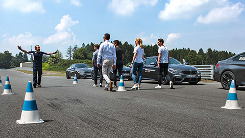 BMWMRace_placeholder